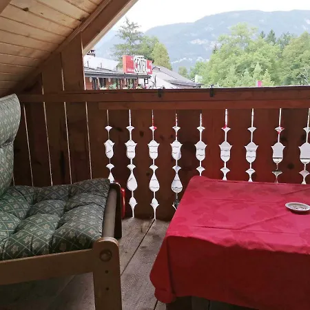 Nyaraló Holiday House Maj