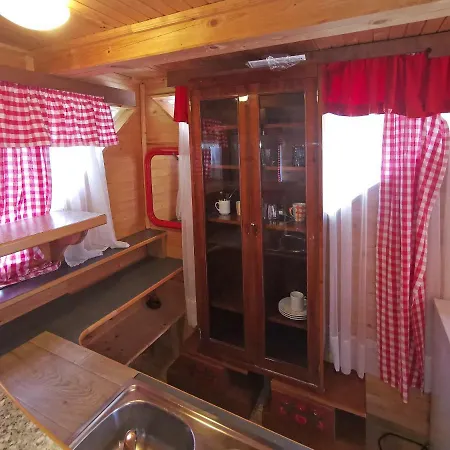 Holiday House Maj Semesterbostad